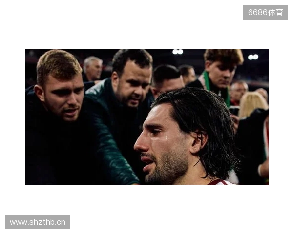 从天堂到地狱,索博在2-1领先后疯狂庆祝,被绝杀后伤心落泪 从天堂到地狱,索博在2-1领先后疯狂庆祝,被绝杀后伤心落泪